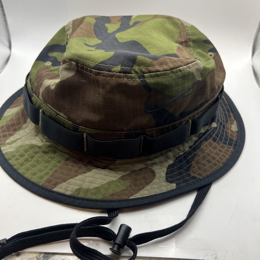 NIKE APEX DRI-FIT BUCKET HAT Men's Size Large / XL Woodland Camo Ripstop Hat